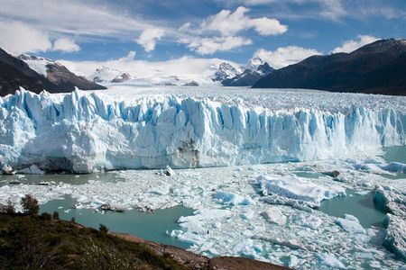 2188976-2188975_perito_moreno_glacier_patagonia_argentina_luca_galuzzi_2005